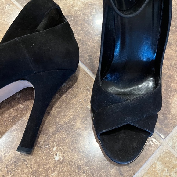 Gucci black suede platform heels